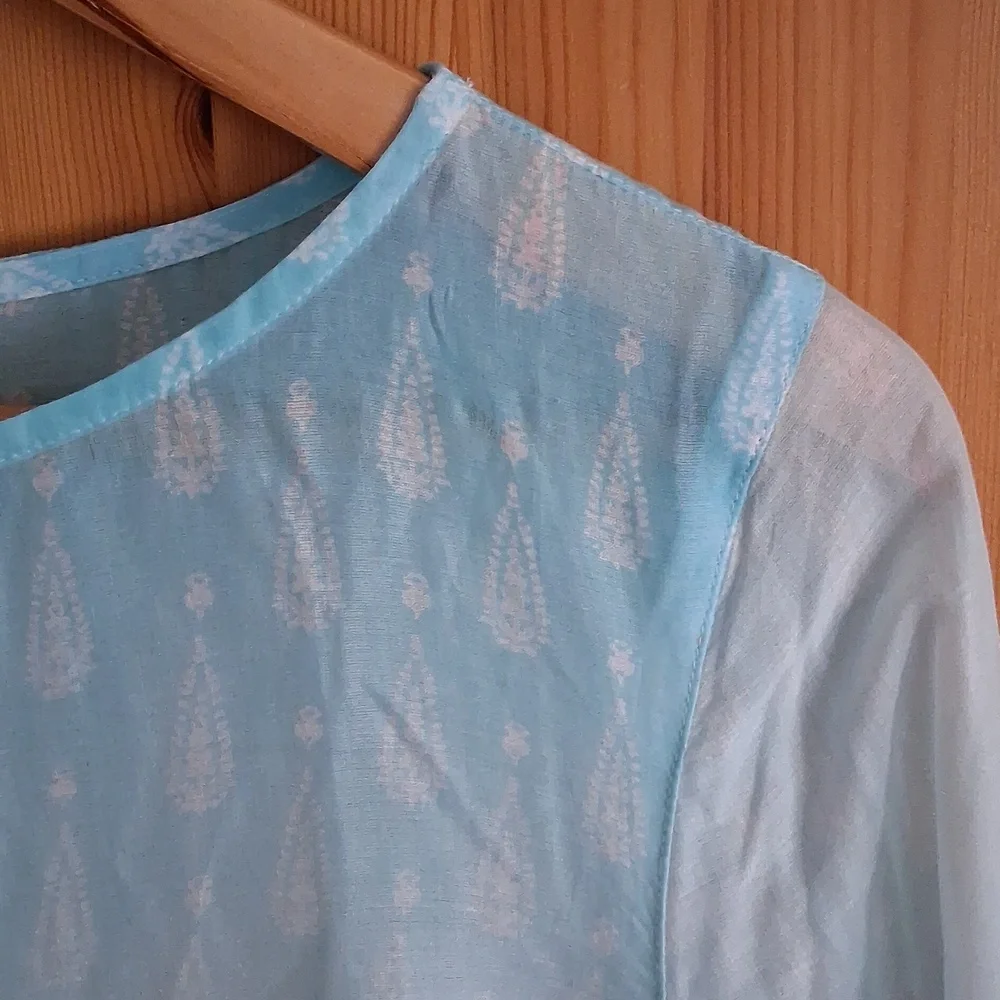 J. Jill Blue Lilac Blue Ombre Pastel  Paisley Boho Coastal Tunic Blouse Size M - Picture 2 of 9